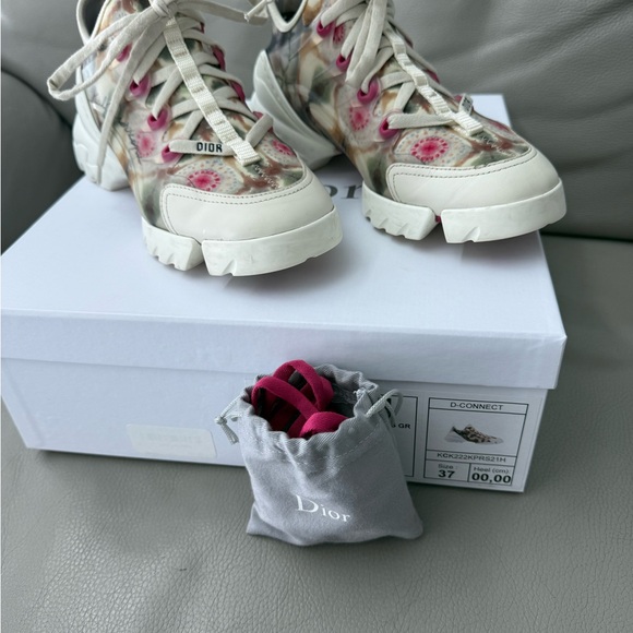 Dior Women's Multicolor Patterned Sneakers - Picture 8 of 12